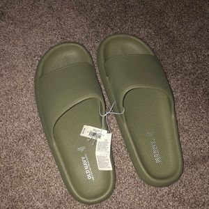 NWT Green Slides